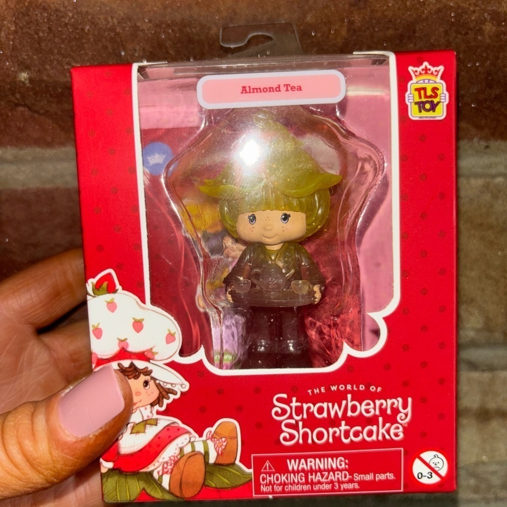 NEW Series 2 CHASE ALMOND TEA FIGURE Strawberry Shortcake Toy CheeBee TLS Rare